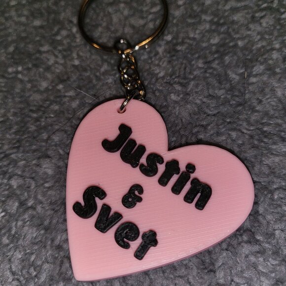 Customizable Heart-Shaped Keychains - Picture 2 of 3